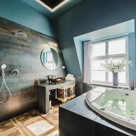 Apartment Blue House & Jacuzzi *