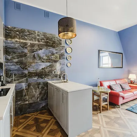 Apartment Blue House & Jacuzzi