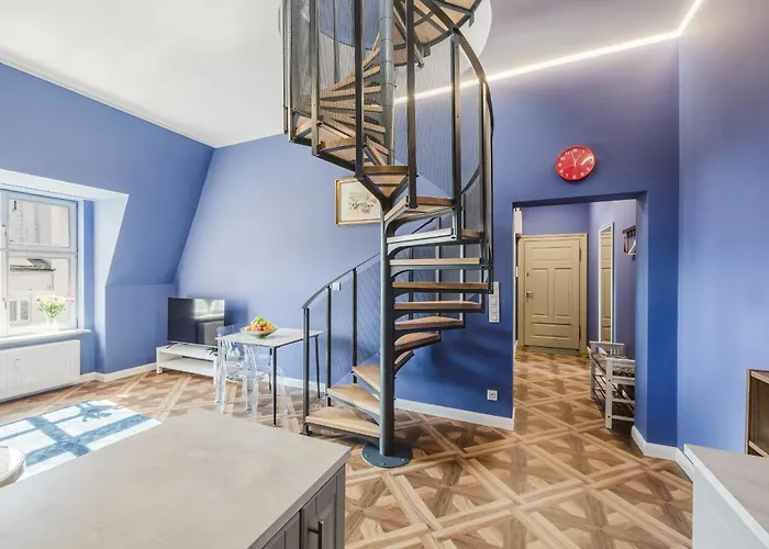 Blue House & Jacuzzi 公寓