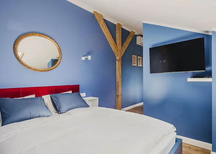 公寓 Blue House & Jacuzzi 波兹南