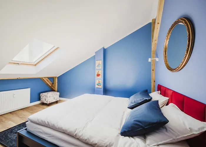 Blue House & Jacuzzi 公寓