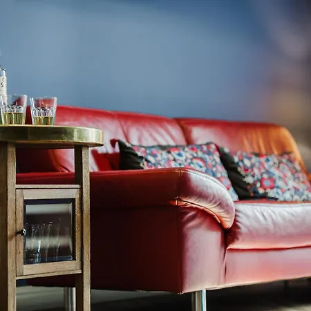 Blue House & Jacuzzi