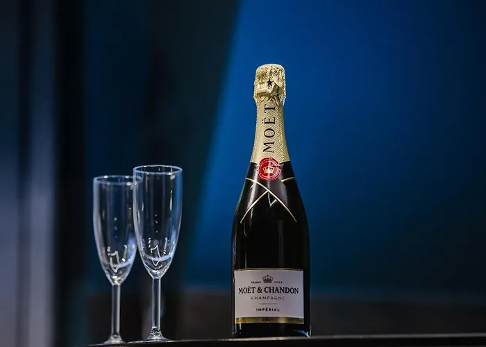 Blue House & Jacuzzi * Poznań